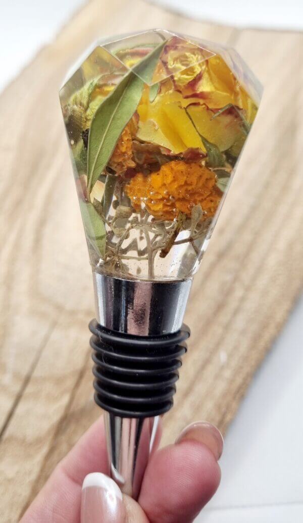 Custom Resin Bottle Stopper with Preserved Flowers - Image 9