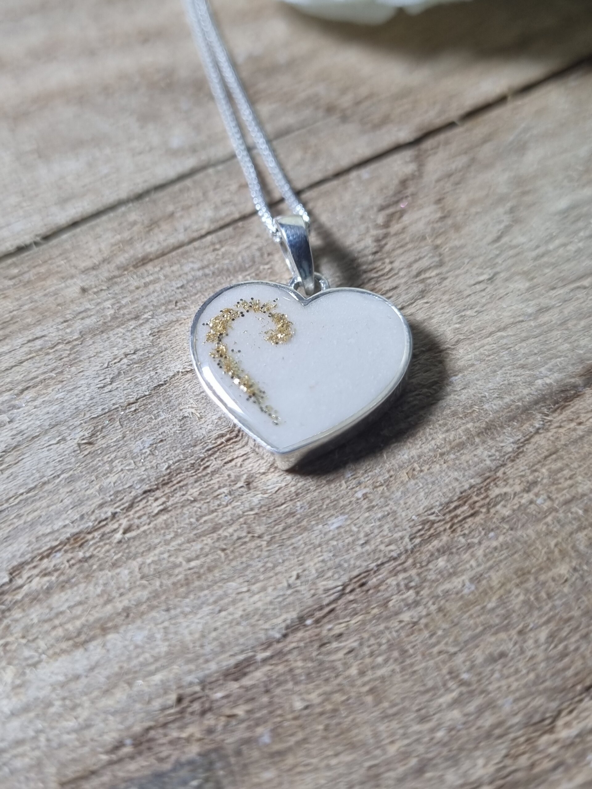 Breast Milk Jewellery | Aberdeenshire | ResinIt